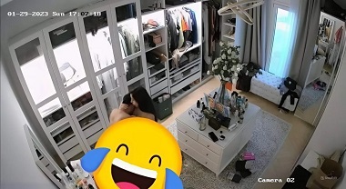 Vợ Chồng Đụ Nhau Say Đắm Trên Sofa Phòng Khách - Không Kìm Được